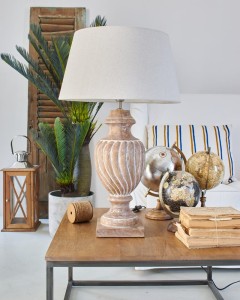 Drewniana lampa stołowa Sifnos 75 cm