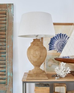 Drewniana lampa stołowa Astipalea 74 cm