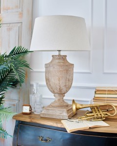 Drewniana lampa stołowa Amorgos 81 cm