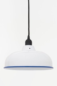 Lampa sufitowa emaliowana biała